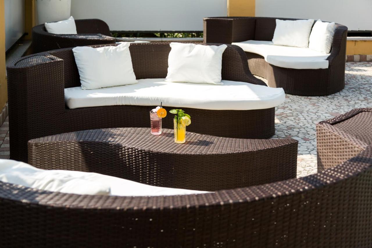 New Garden Hotel Torbole Sul Garda Exterior foto